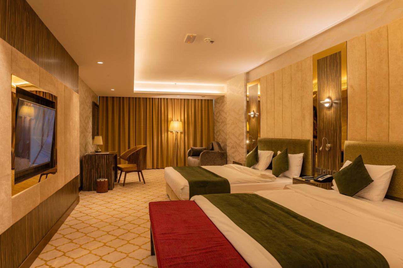 Royal Crown Hotel